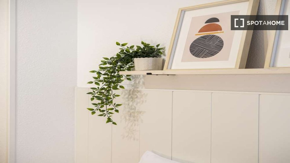 Double room Madrid, 25 beds — photo 10