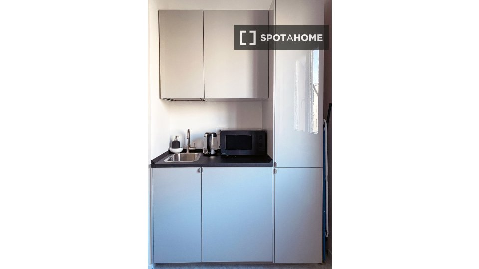 Double room Milan, 2 beds, 50m² — photo 4