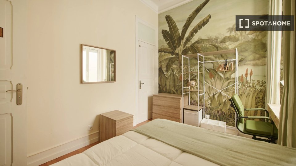 Double room Lisbon, 6 beds — photo 5
