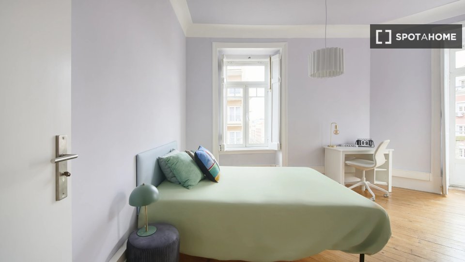 Double room Lisbon, 8 beds — photo 11