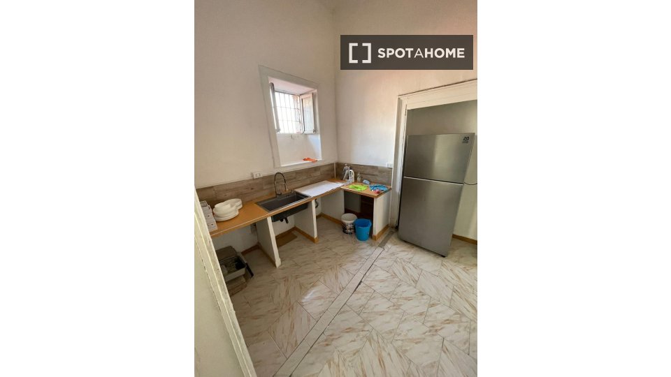 Double room Naples, 8 beds — photo 9