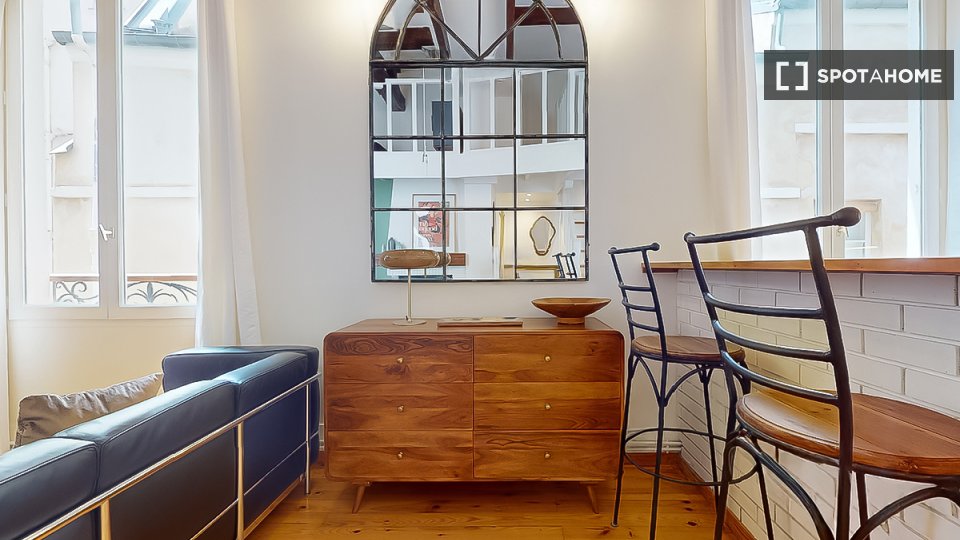 Apartment Paris, 2 beds, 70m² — photo 3