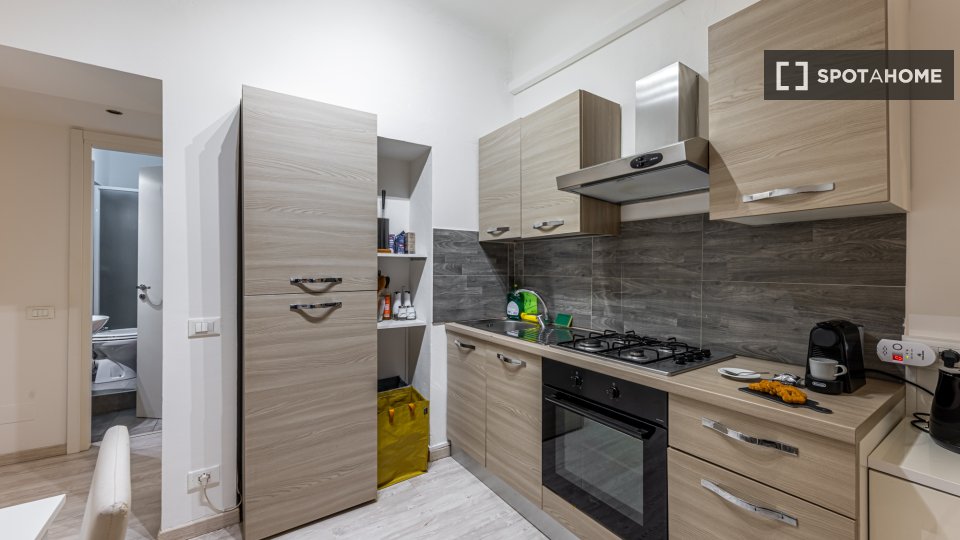 Apartment Milan, 1 bed, 43m² — photo 12