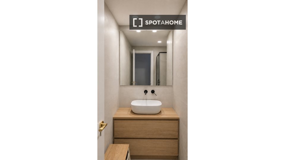 Apartment Valencia, 2 beds, 94m² — photo 13