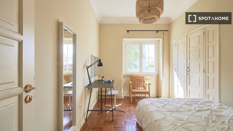 Double room Lisbon, 6 beds — photo 1