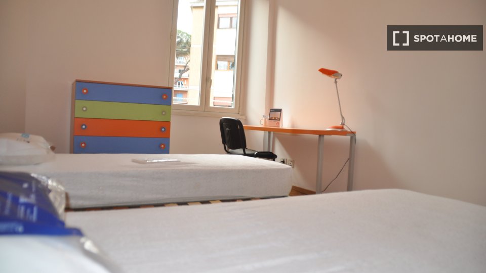 Double room Rome, 2 beds, 75m² — photo 5