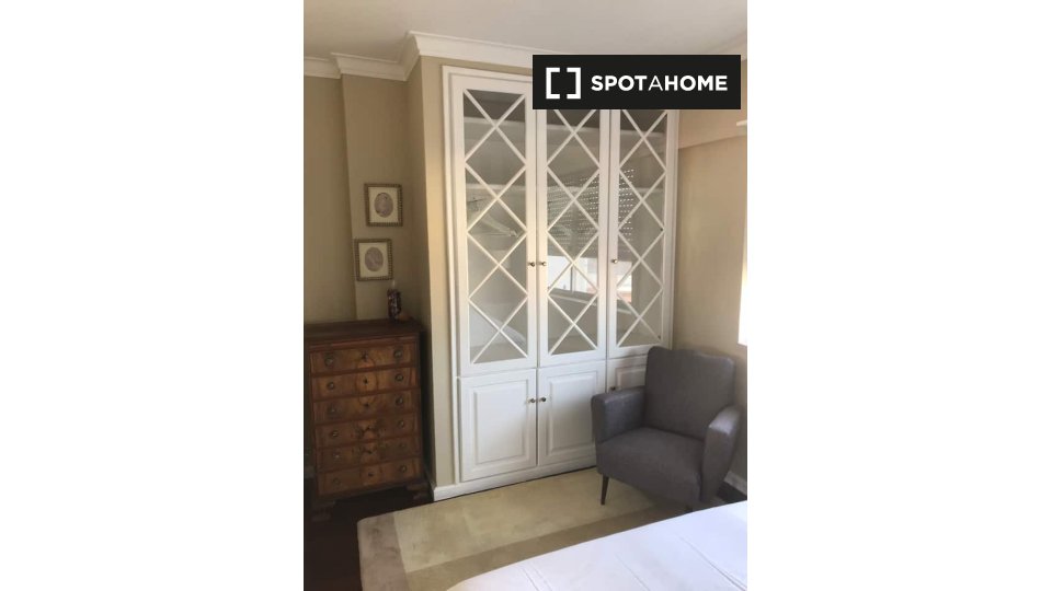 Apartment Lisbon, 1 bed — photo 1