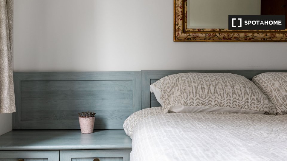 Apartment London, 2 beds — photo 14