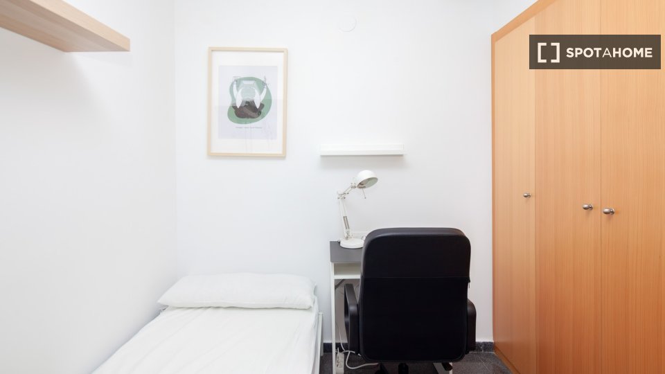 Habitación en piso compartido en alquiler en Camí Fondo, Valencia