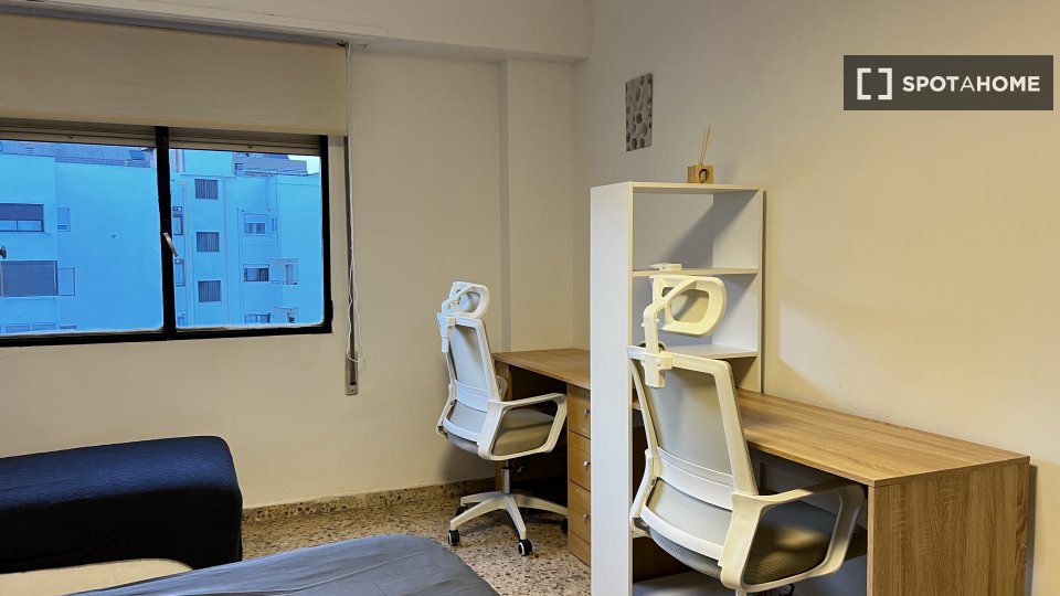 Double room Valencia, 5 beds — photo 11