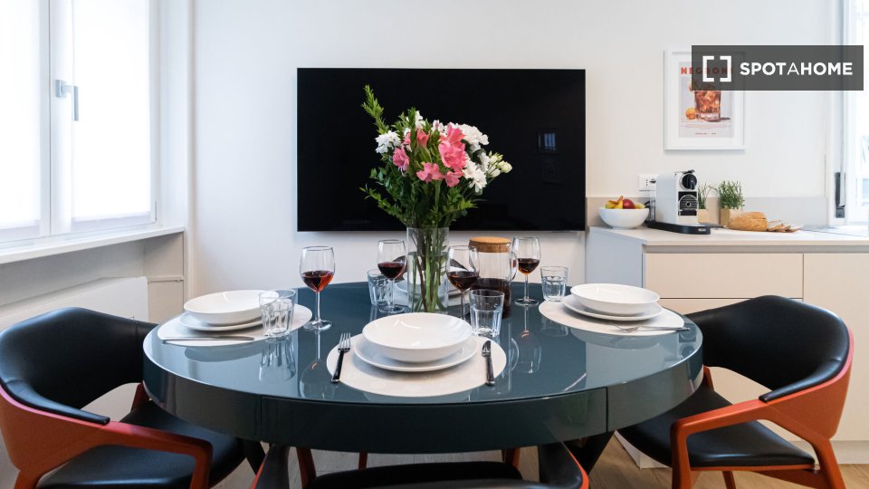 Apartment Milan, 1 bed, 70m² — photo 4