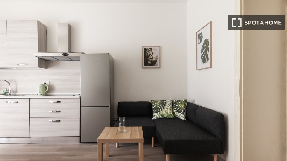 Apartment Milan, 1 bed, 44m² — photo 3