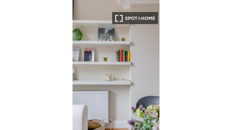 Apartment London, 2 beds — photo 3