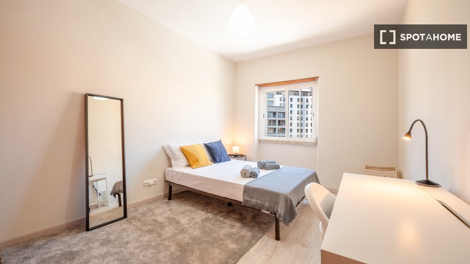 Double room Lisbon, 7 beds — photo 11
