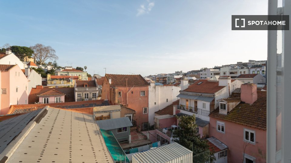 Double room Lisbon, 6 beds — photo 10