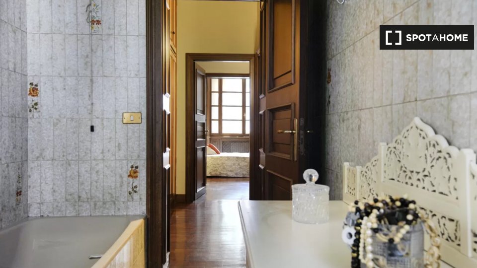 Apartment Bologna, 2 beds — photo 20