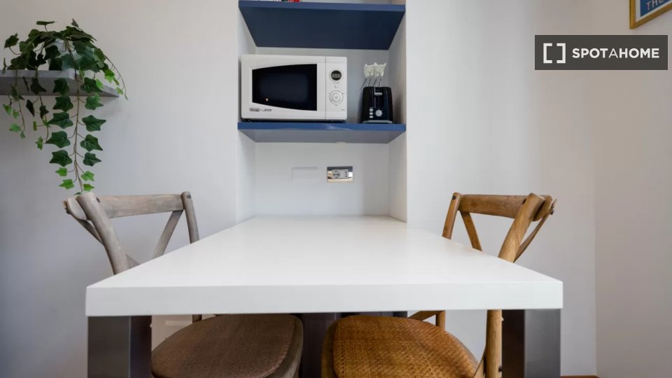 Apartment Milan, 1 bed, 76m² — photo 9