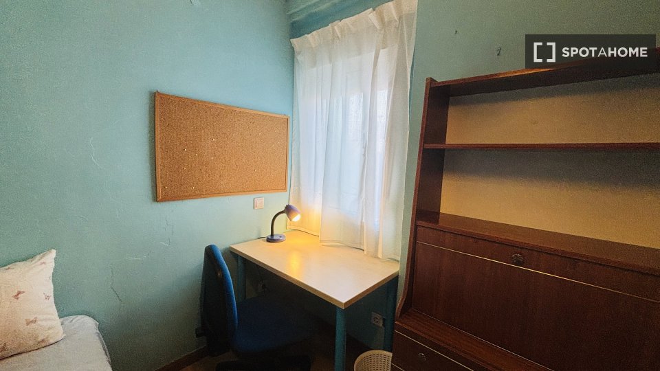 Se alquila habitación en Alcalá de Henares, Madrid
