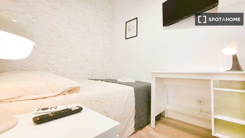 Camera doppia Madrid, 2 camere — foto 6