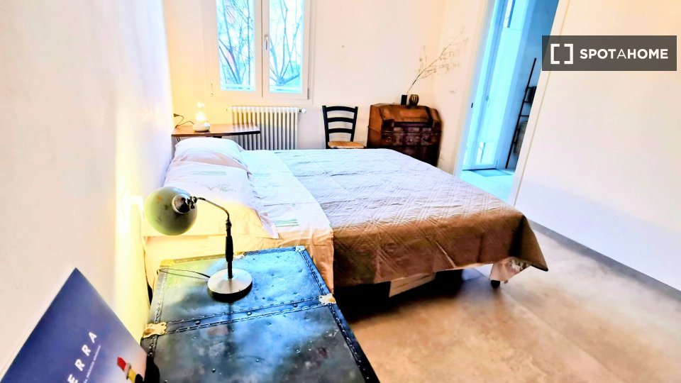 Double room Bologna, 3 beds, 94m² — photo 22