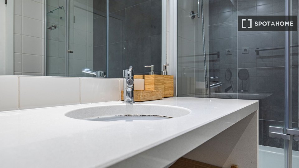 Apartment Lisbon, 2 beds — photo 1
