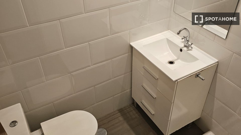 Double room Granada, 4 beds — photo 27