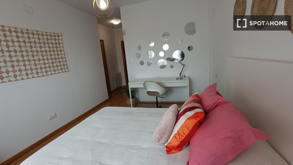 Double room Madrid, 5 beds — photo 9