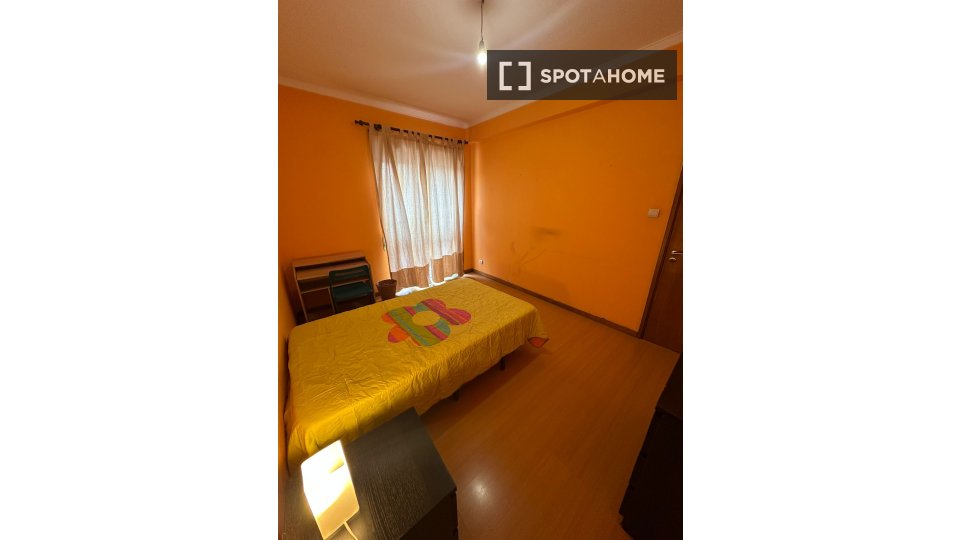 Double room Porto, 3 beds — photo 7