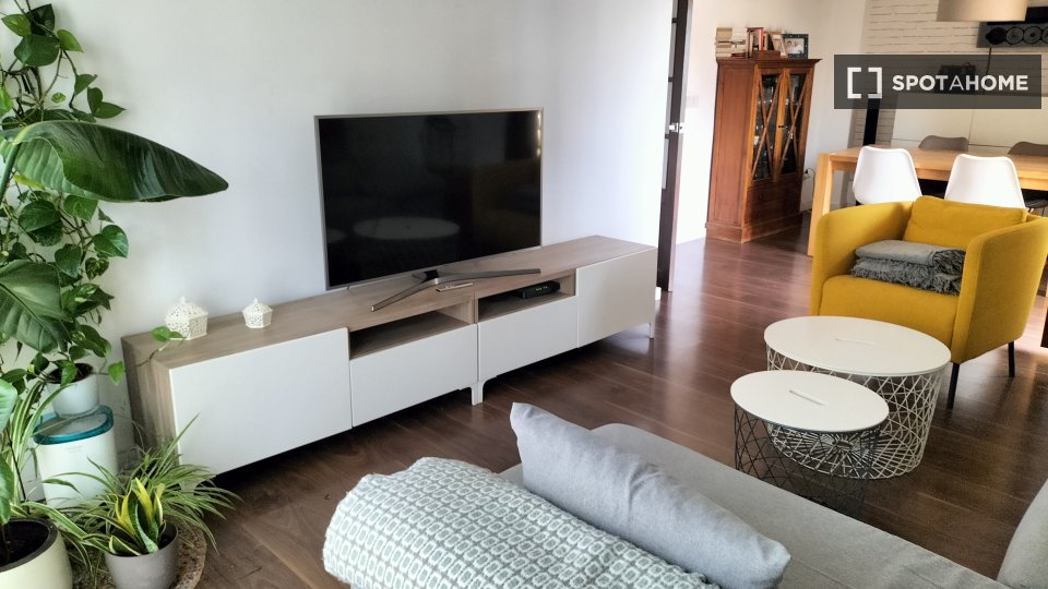 Double room Valencia, 2 beds, 100m² — photo 6