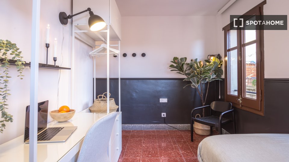 Double room Barcelona, 16 beds, 380m² — photo 40