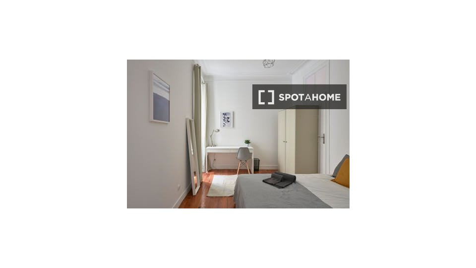 Double room Lisbon, 6 beds — photo 7