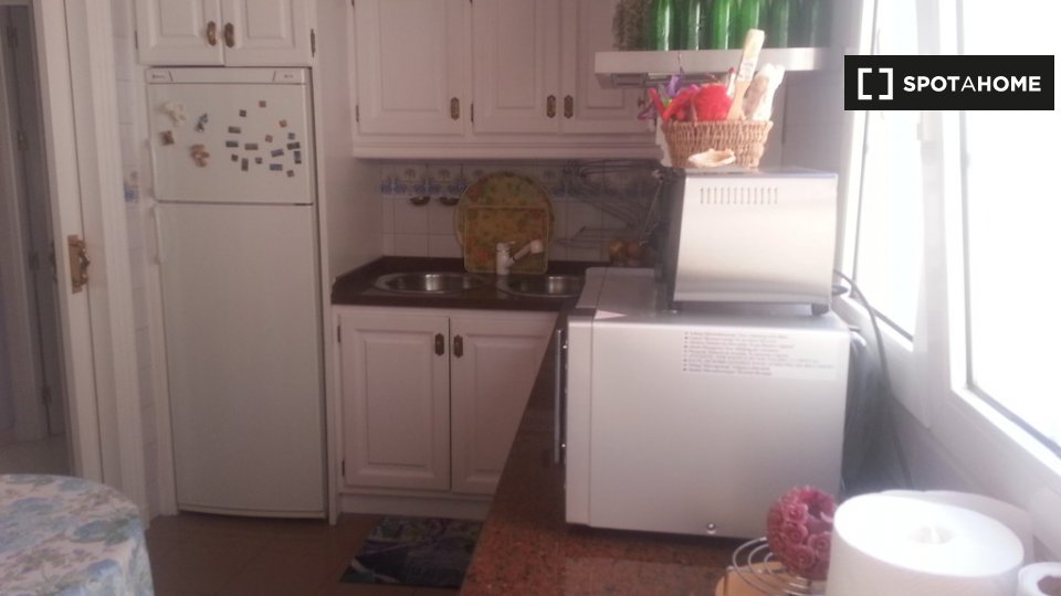 Double room Almeria, 1 bed — photo 1