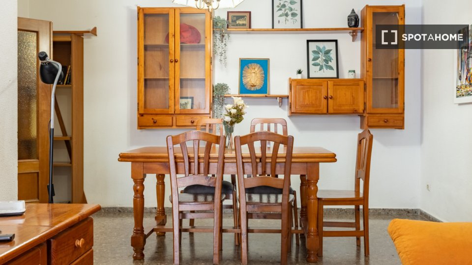 Apartment Valencia, 4 beds — photo 21