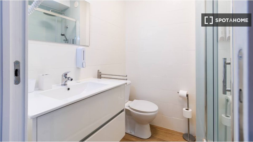 Apartment Porto, 3 beds, 140m² — photo 17