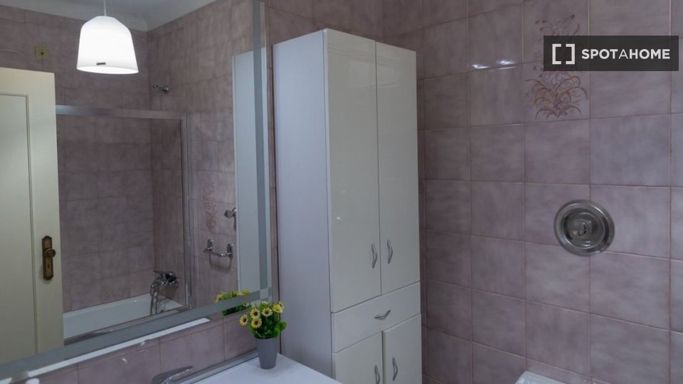 Double room Porto, 5 beds, 180m² — photo 2