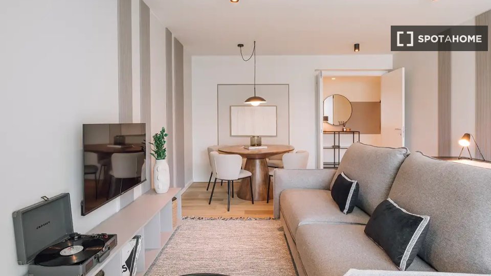 Apartment Lisbon, 2 beds — photo 9