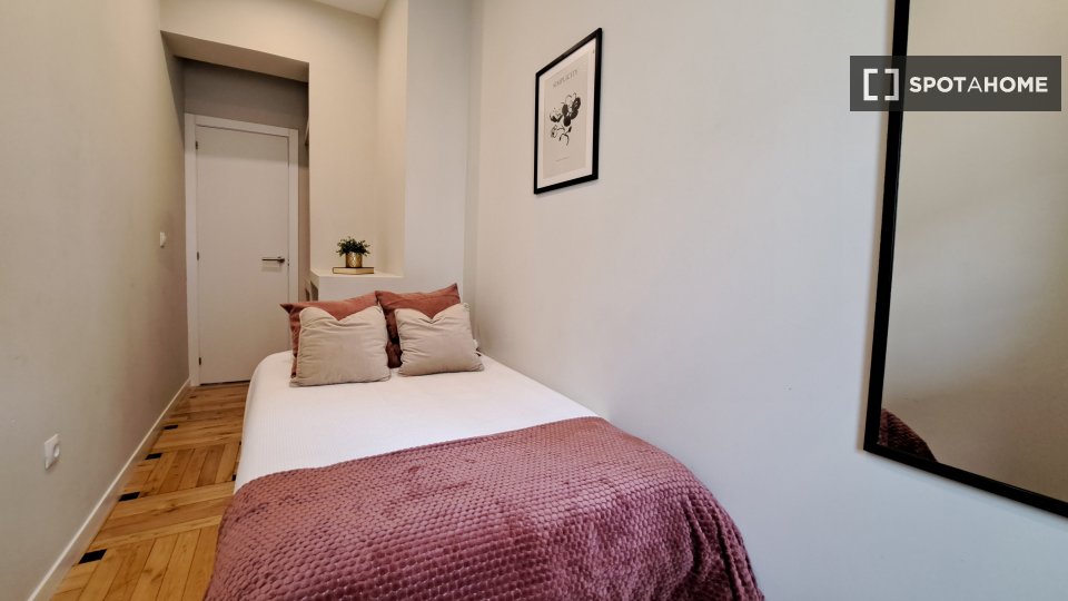 Camera doppia Madrid, 8 camere, 139m² — foto 24
