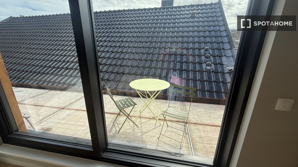Double room Brussels, 4 beds, 50m² — photo 12
