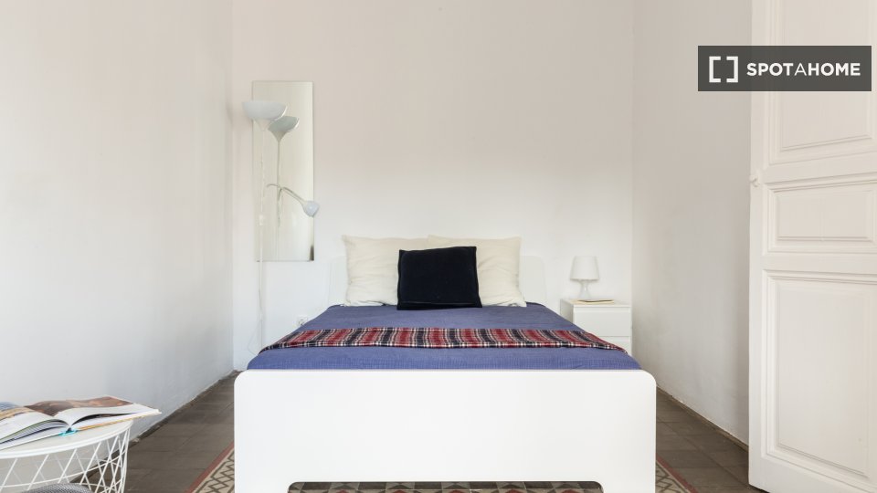 Double room Barcelona, 6 beds, 100m² — photo 19