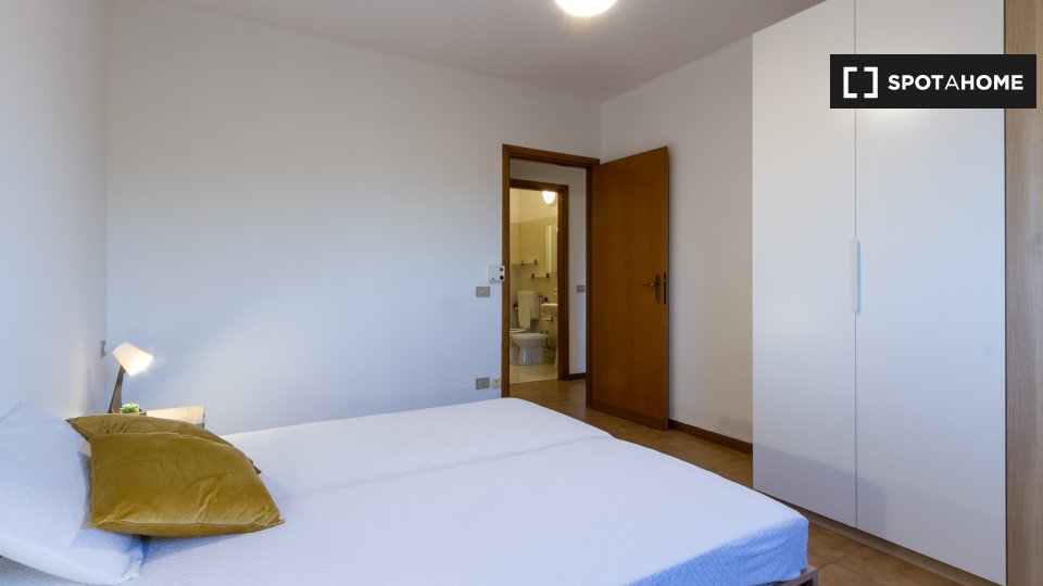 Double room Milan, 3 beds, 75m² — photo 5