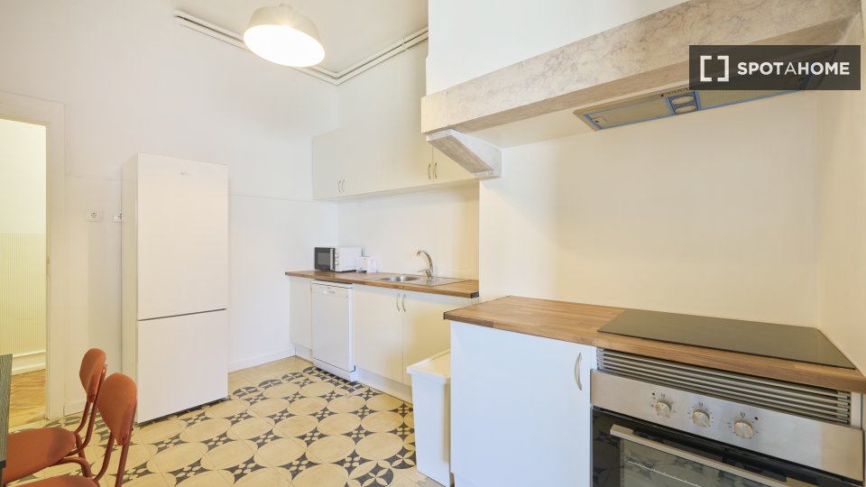 Double room Lisbon, 11 beds — photo 47