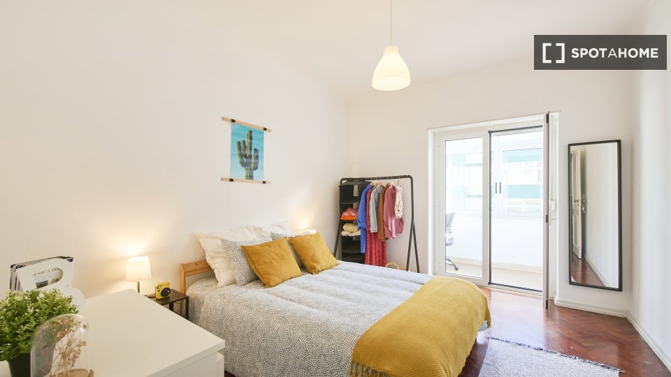 Double room Lisbon, 7 beds — photo 14