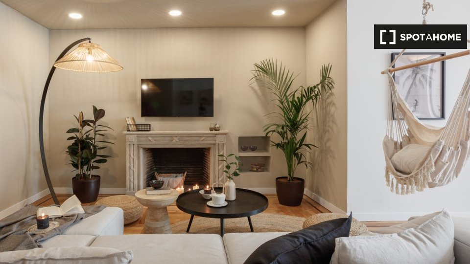 Apartamento de 3 dormitorios en alquiler en El Viso, Madrid.