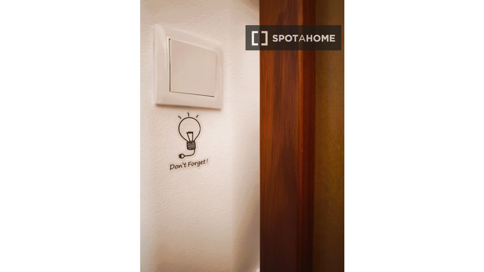 Double room Lisbon, 11 beds, 200m² — photo 26