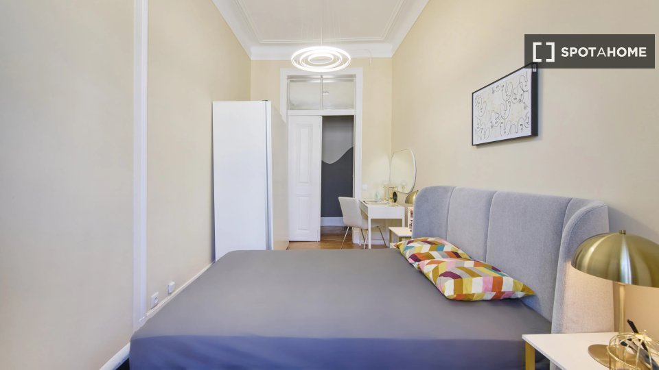 Double room Lisbon, 9 beds — photo 12