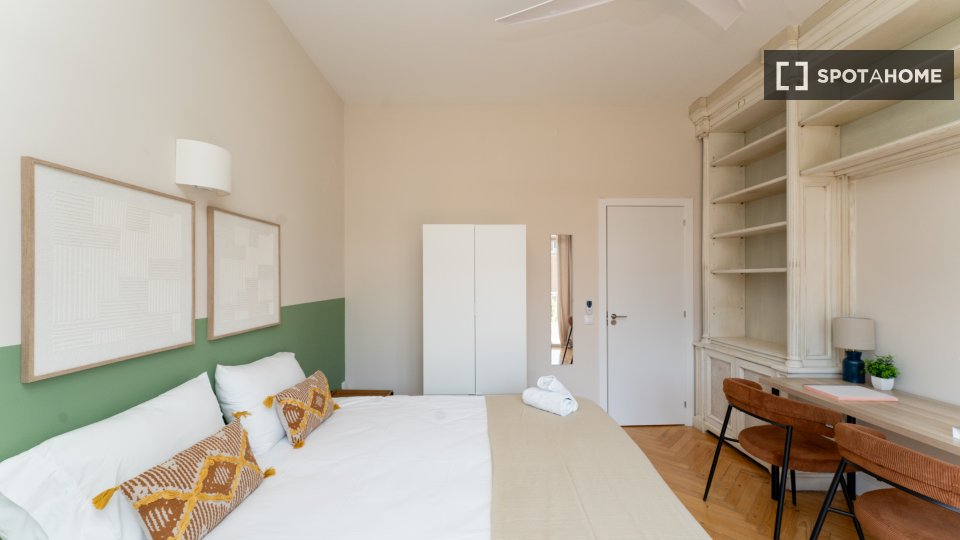 Double room Madrid, 5 beds — photo 8