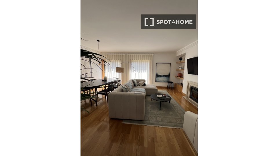 Apartment Lisbon, 3 beds — photo 17