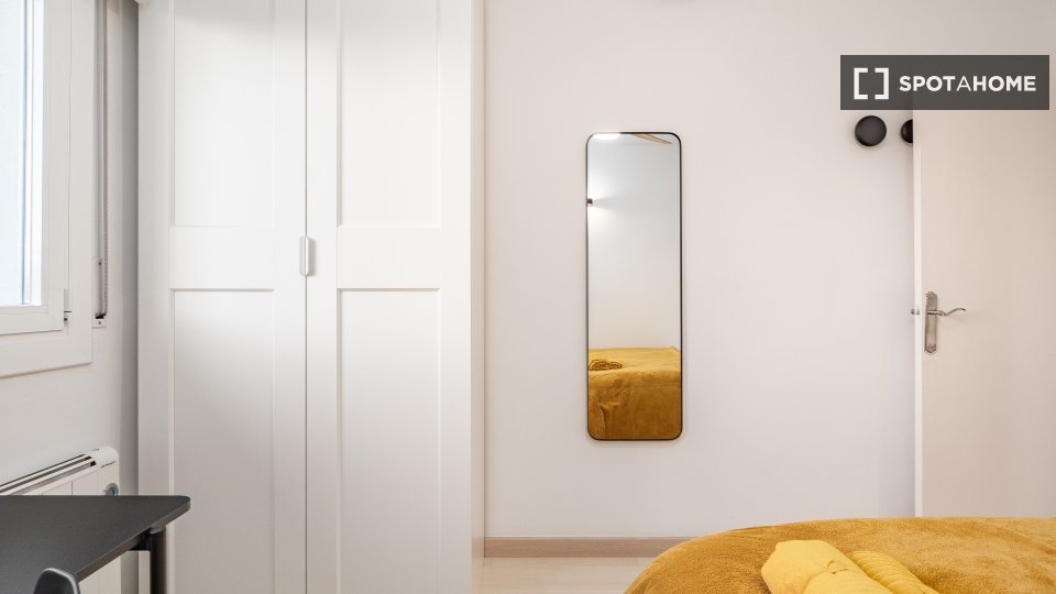 Double room Barcelona, 4 beds, 120m² — photo 15