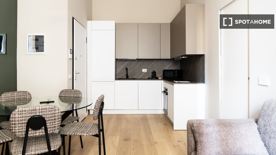 Apartment Milan, 2 beds, 56m² — photo 3