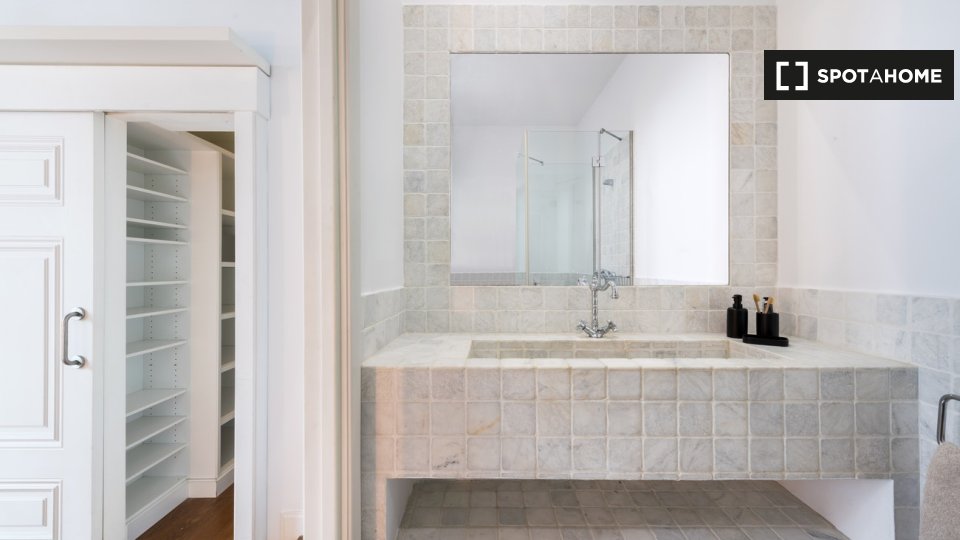 Apartamento de 1 dormitorio en alquiler en Tirso De Molina, Madrid